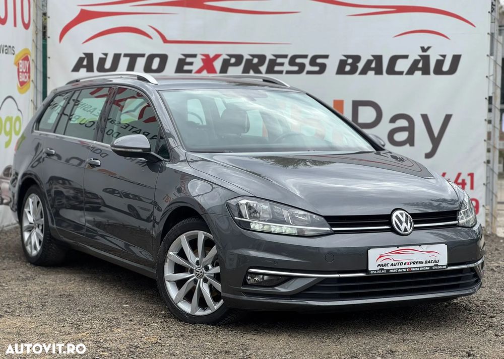 Volkswagen Golf - 2