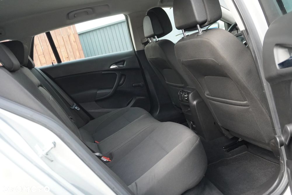 Opel Insignia 1.8 Design Edition - 30