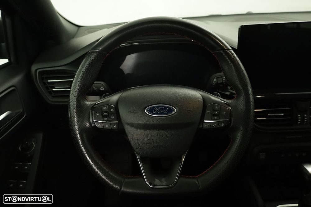 Ford Focus SW - 15