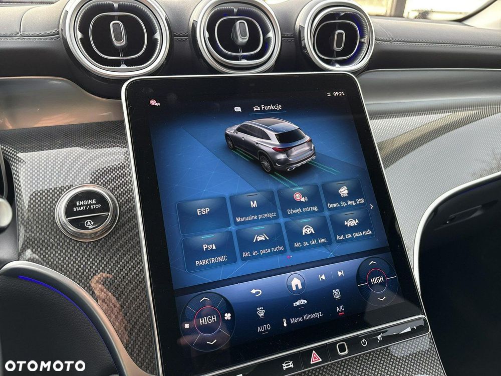 Mercedes-Benz GLC - 21