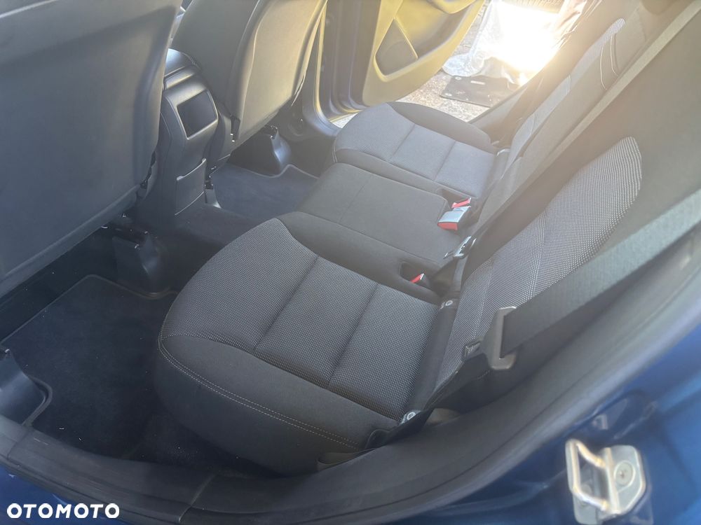Mercedes-Benz Klasa B 180 (BlueEFFICIENCY) - 25
