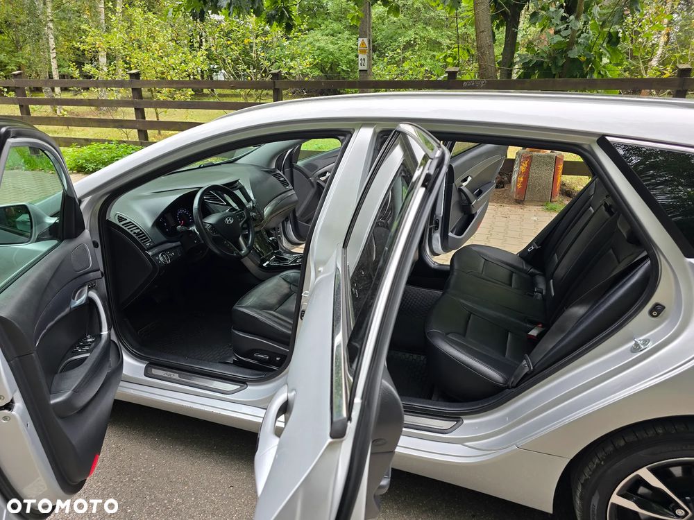 Hyundai i40 Kombi 1.7 CRDi DCT Premium - 22
