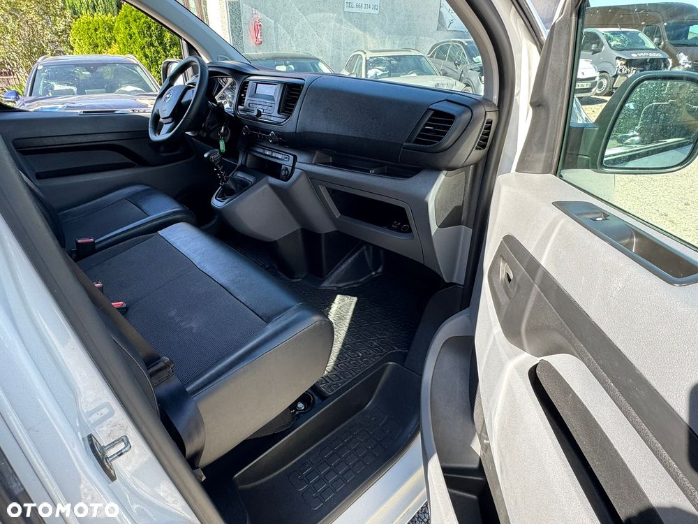 Opel Vivaro - 19