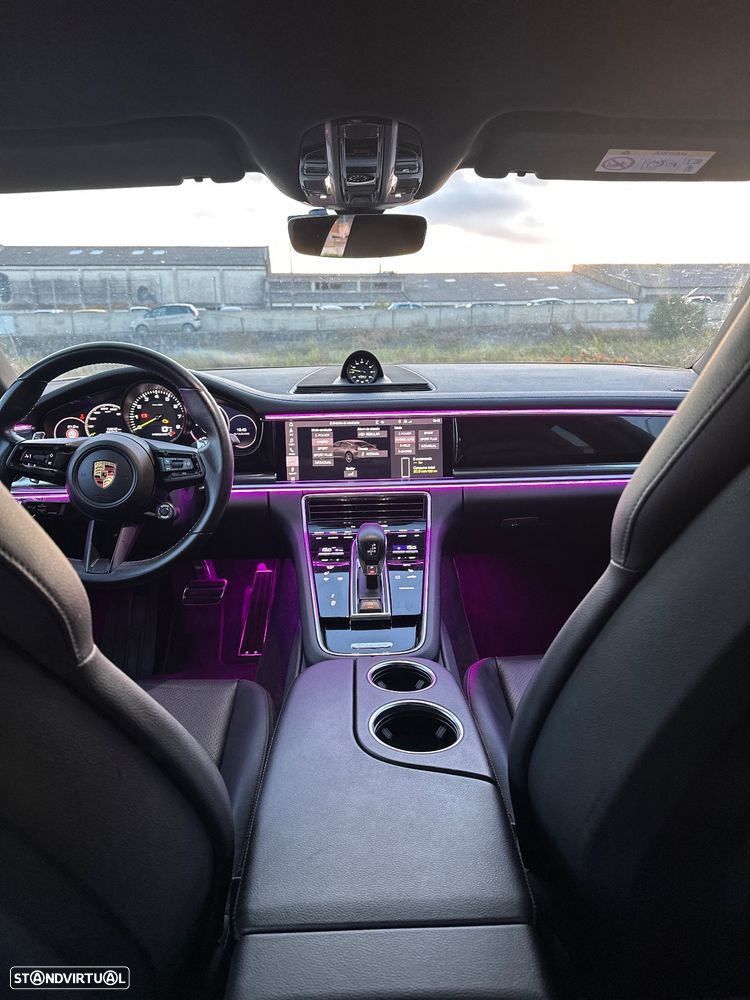 Porsche Panamera 4 E-Hybrid - 21