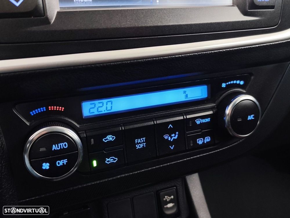 Toyota Auris Touring Sports - 20