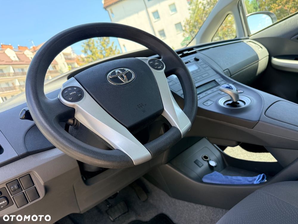 Toyota Prius - 31