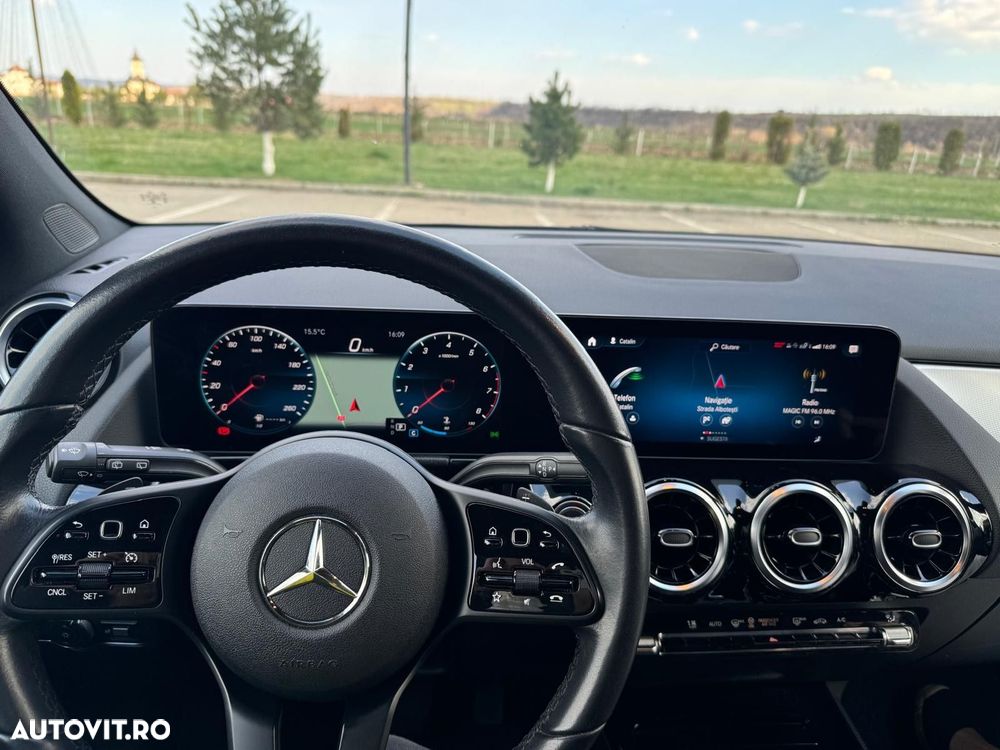 MERCEDES-BENZ GLA 2022 — imagine 8