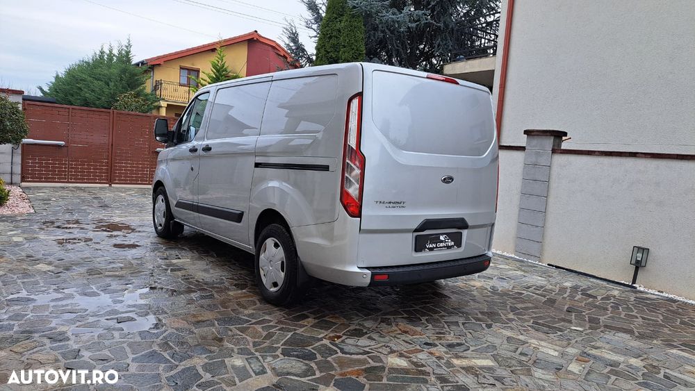 Ford CUSTOM VAN TREND L1H1 FWD - 7