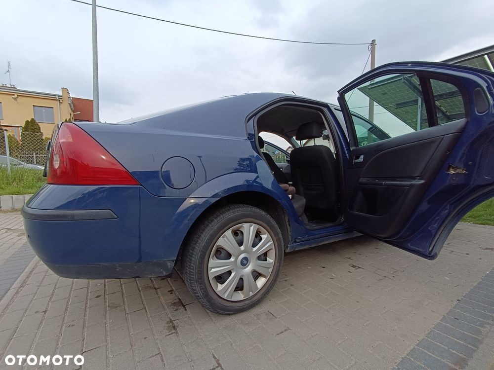 Ford Mondeo 1.8 Trend X - 4