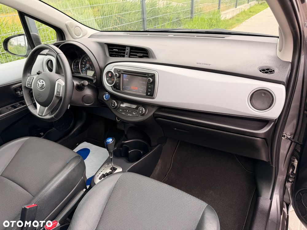 Toyota Yaris - 14