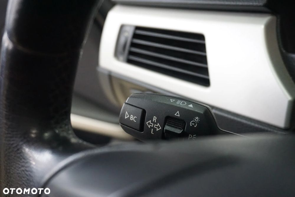 BMW Seria 3 320d DPF - 30