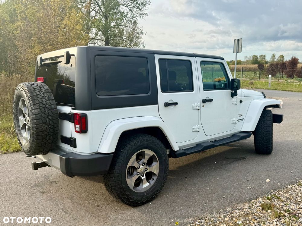 Jeep Wrangler 3.6 Unlim Sahara - 5