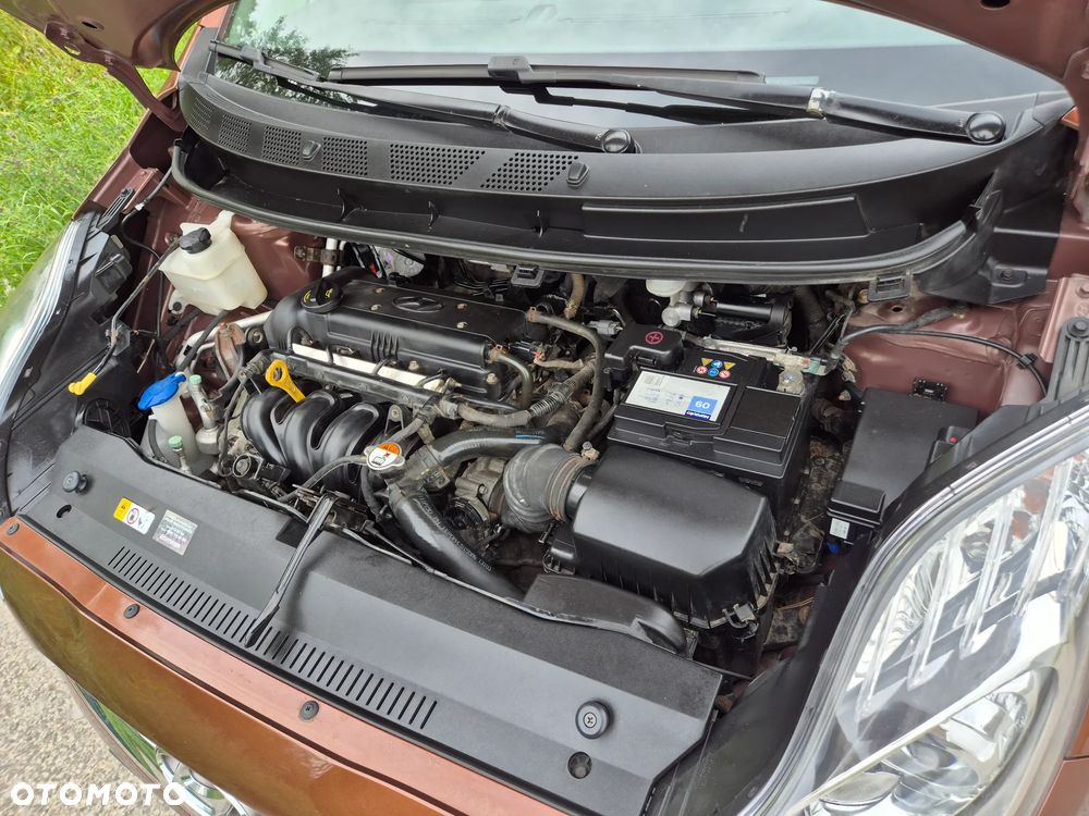 Hyundai ix20 1.4 Premium - 23