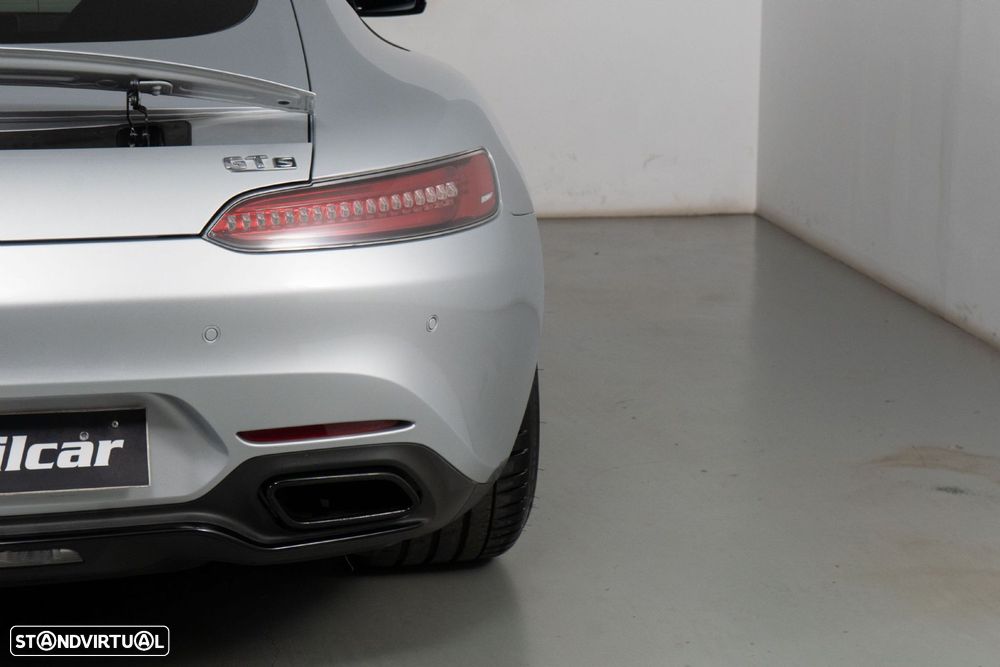 Mercedes-Benz AMG GT S - 13