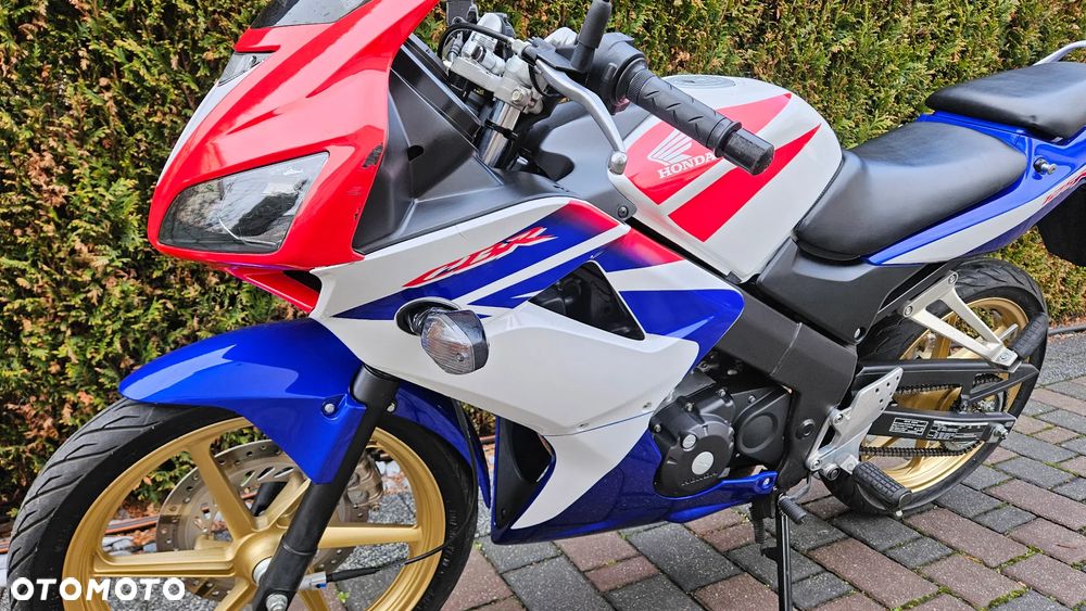 Honda CBR - 8