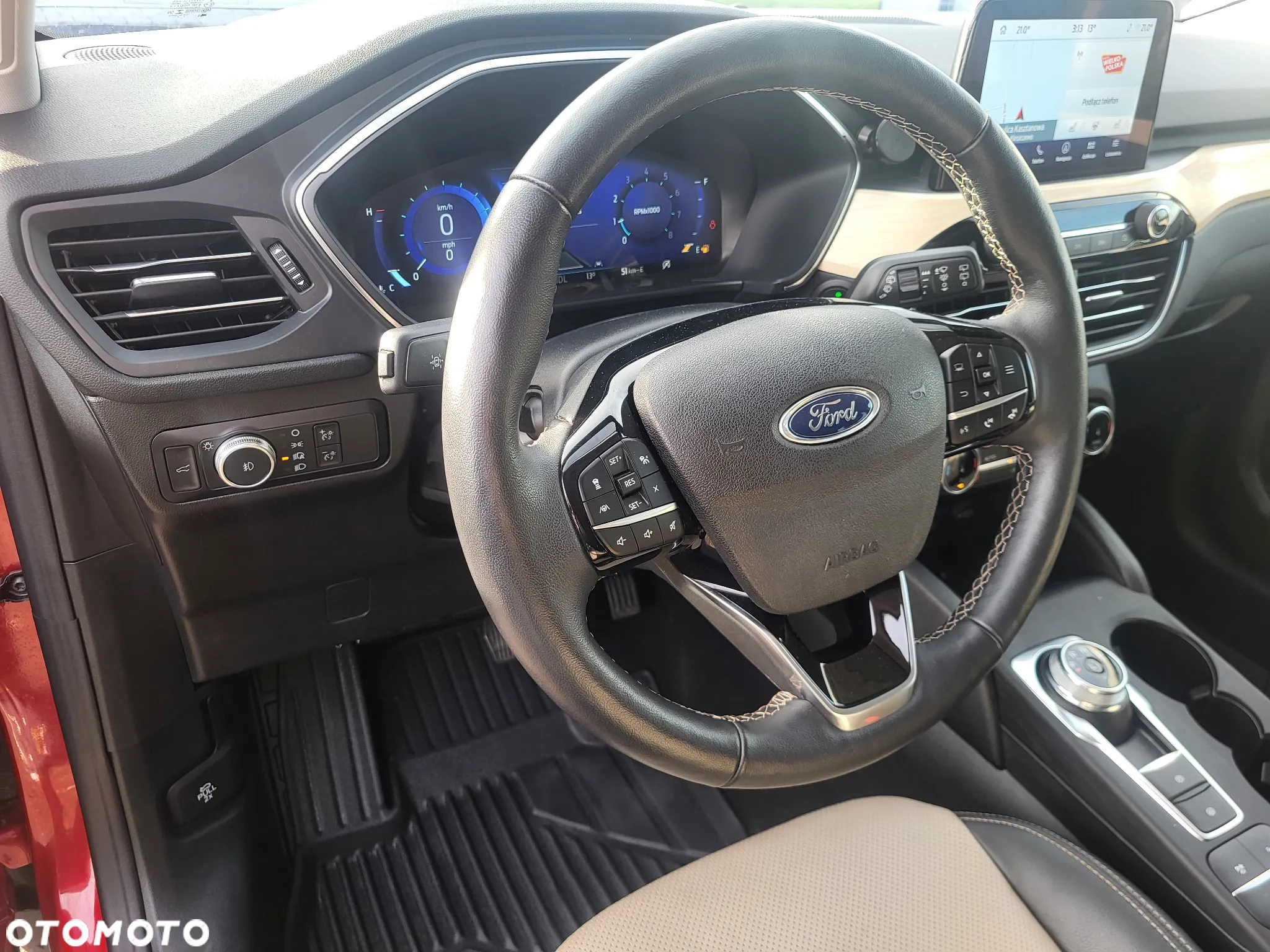 Ford Escape 2.0 EcoBoost AWD Titanium - 11