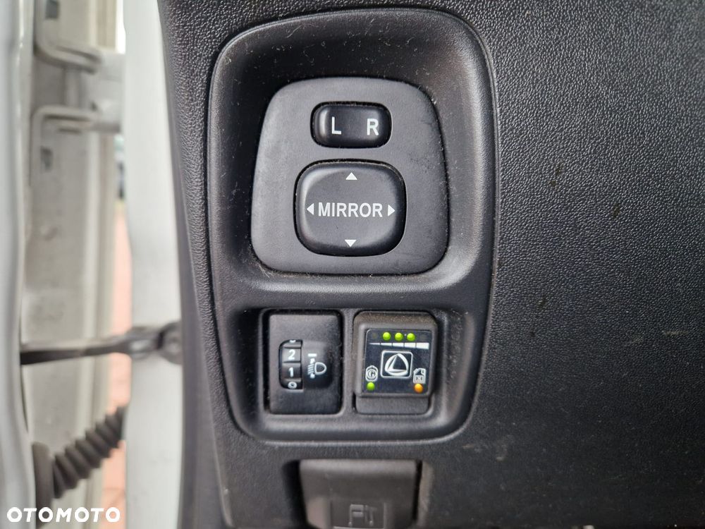 Toyota Aygo x-play - 21