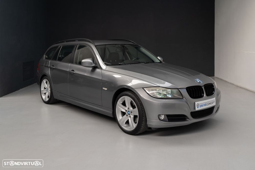 BMW 318 d Navigation Sport - 1