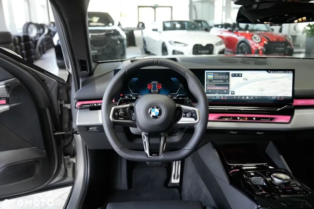 BMW Seria 5 520d xDrive mHEV M Sport - 12