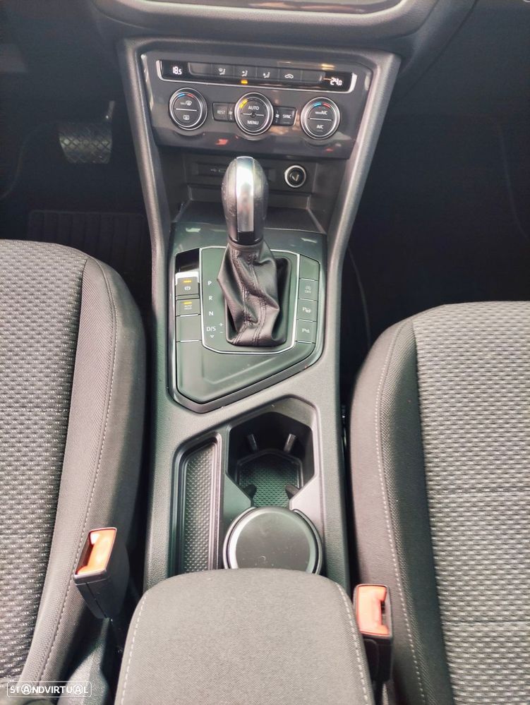 VW Tiguan Allspace 2.0 TDI Confortline DSG - 12
