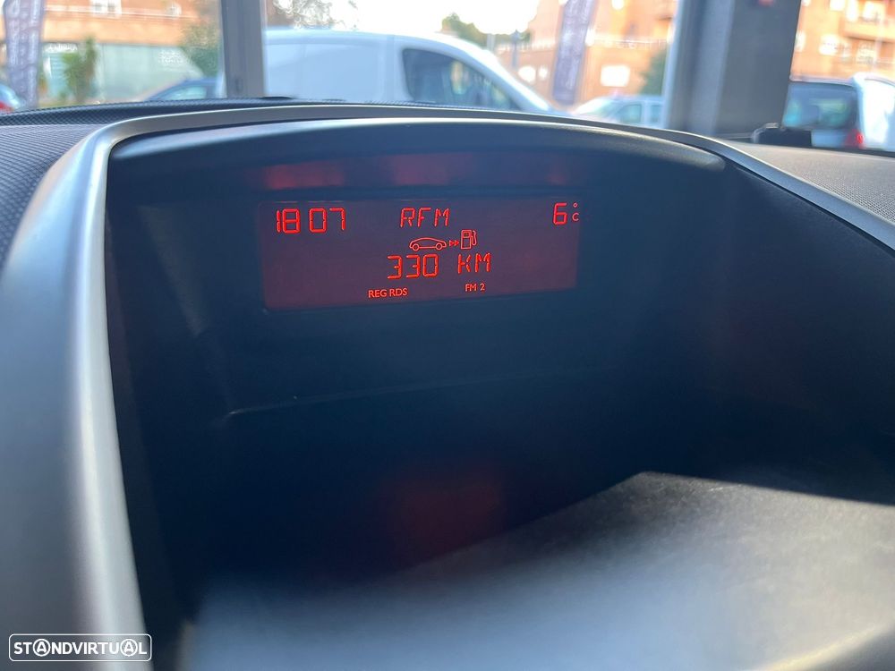 Peugeot 207 1.4 16V Open - 18
