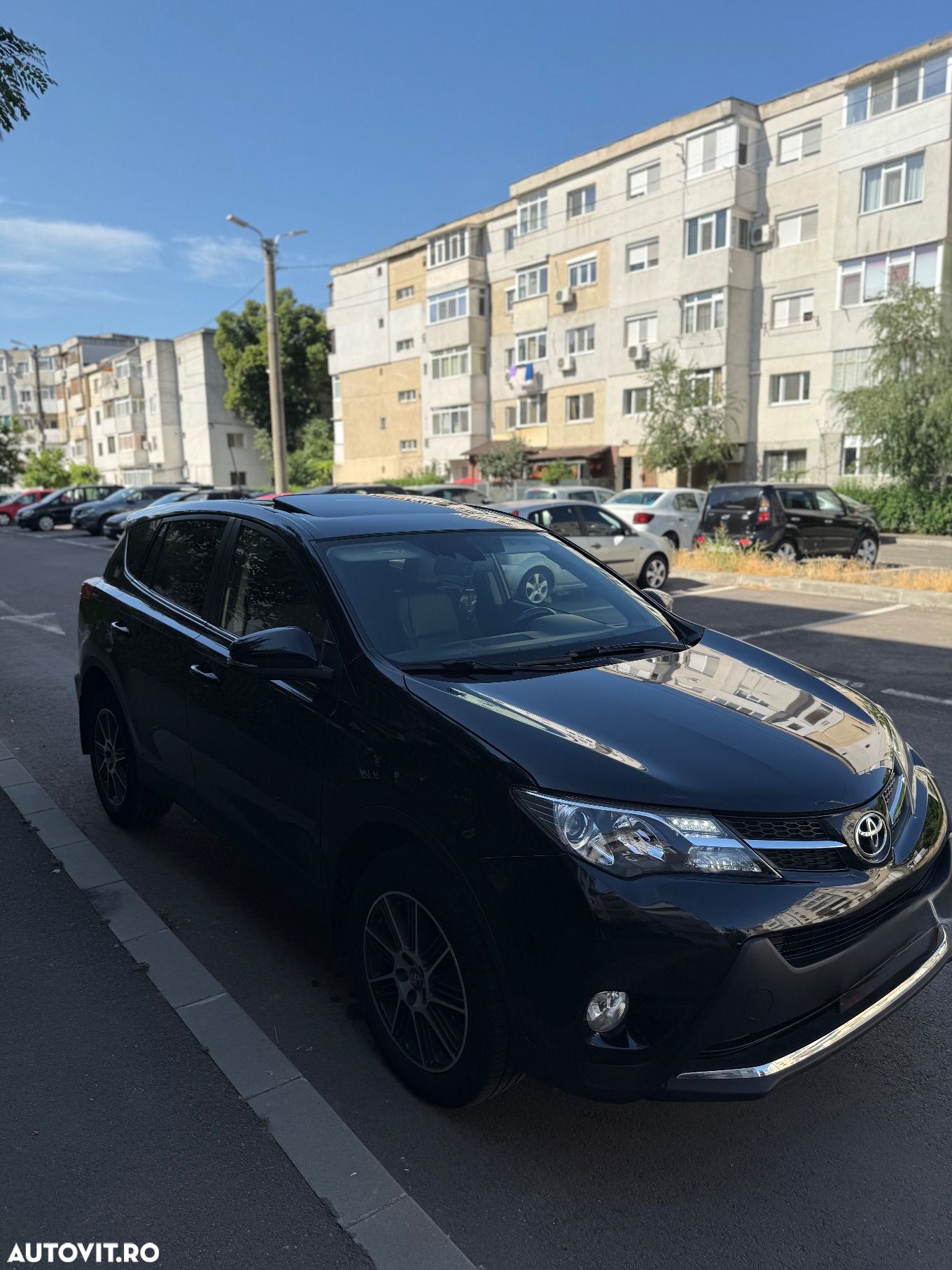Toyota RAV4 2.2 D-4CAT 4WD Aut Luxury - 1
