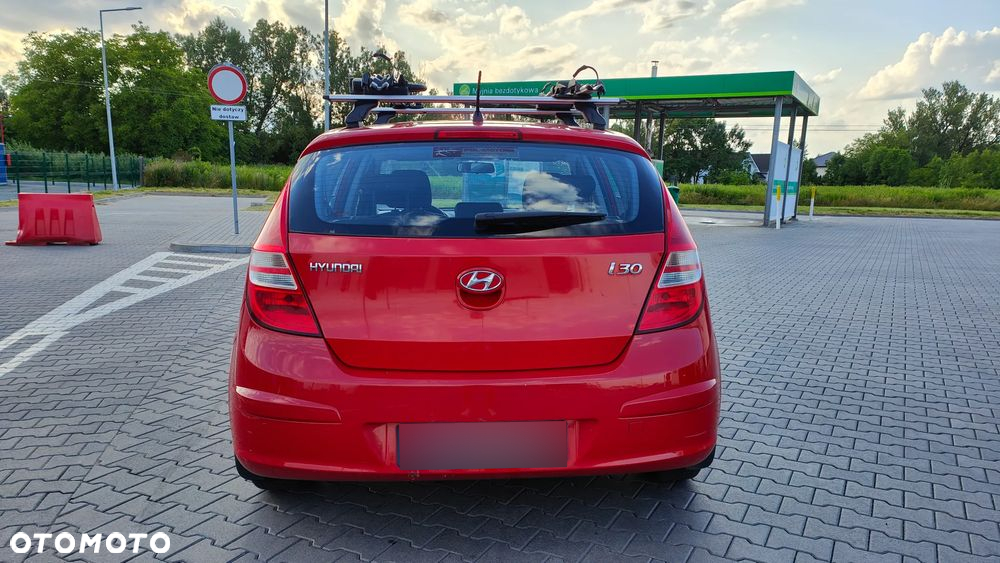Hyundai i30 1.4 Classic + - 6