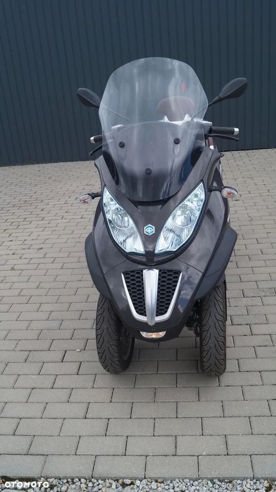 Piaggio MP-3 - 2