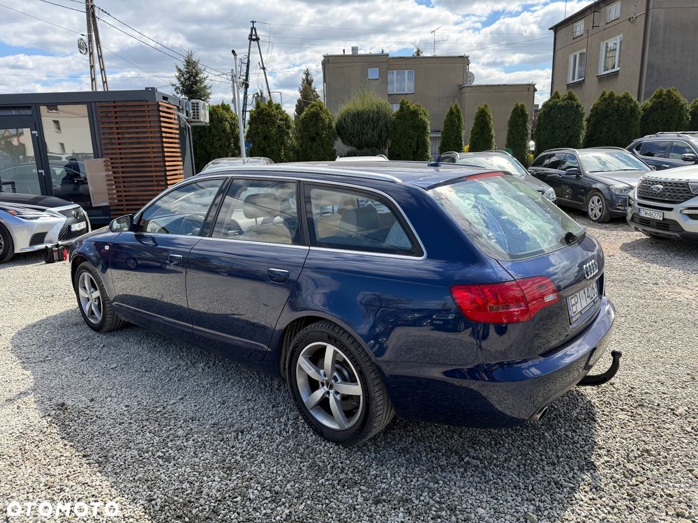 Audi A6 Avant 4.2 quattro tiptronic - 16