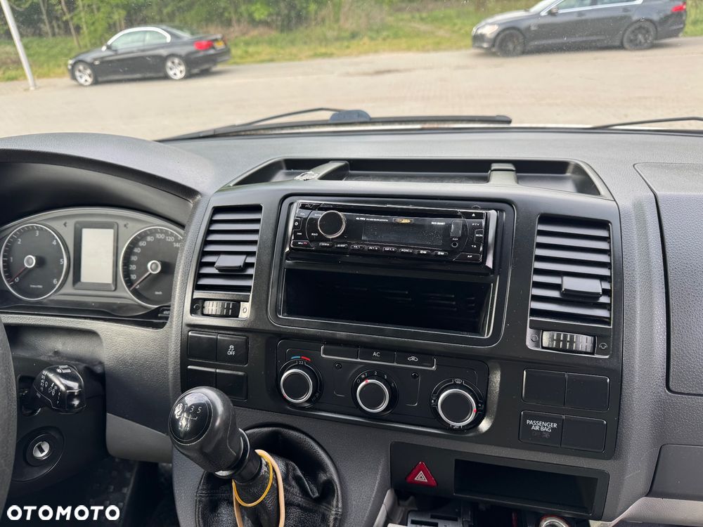 Volkswagen Transporter - 30