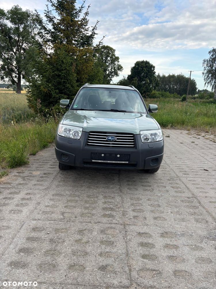Subaru Forester 2.0X Plus - 1