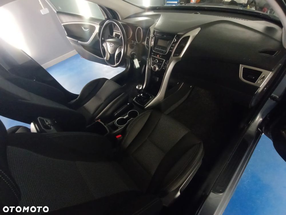 Hyundai i30 - 30