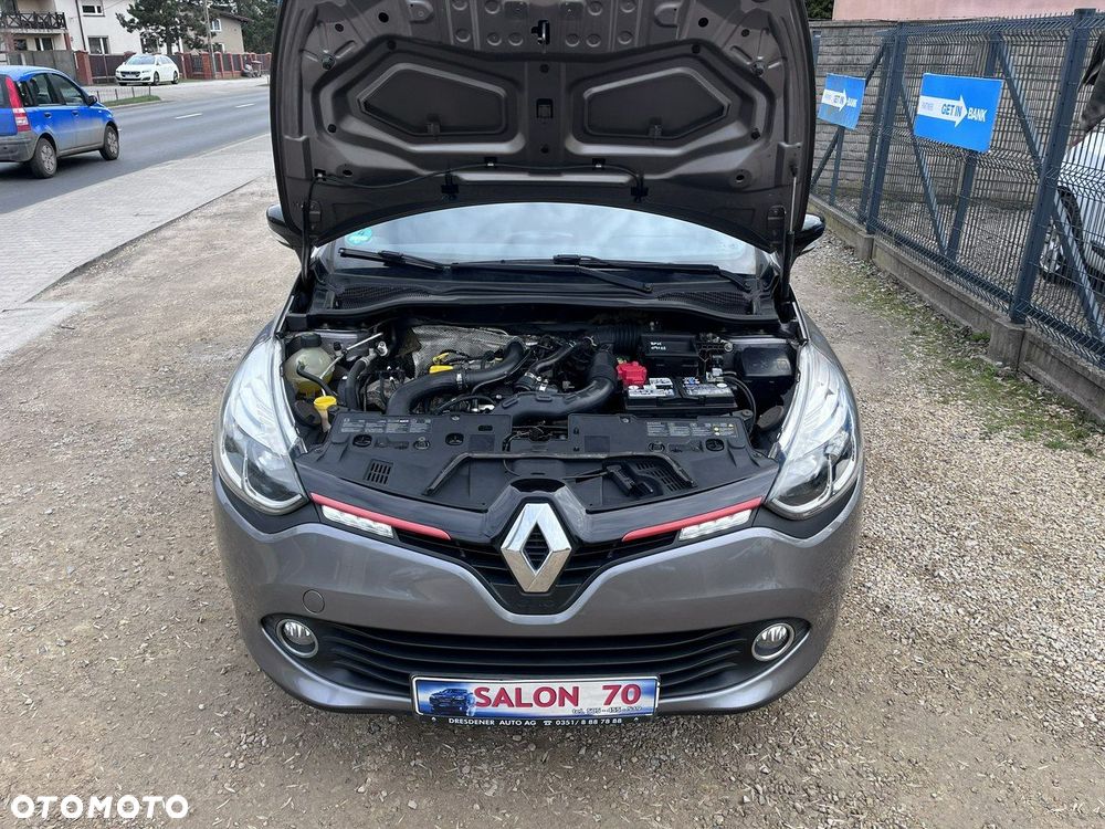 Renault Clio - 25