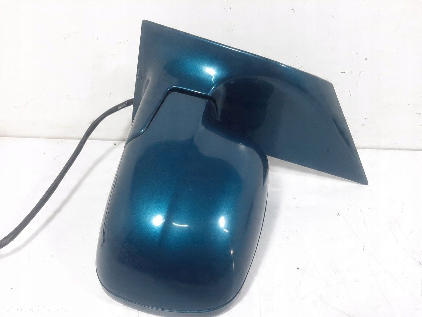MERCEDES W638 V-KLASA 2.8 12V 98R LUSTERKO LEWE KOD 5560 5PIN 6388103116 - 12