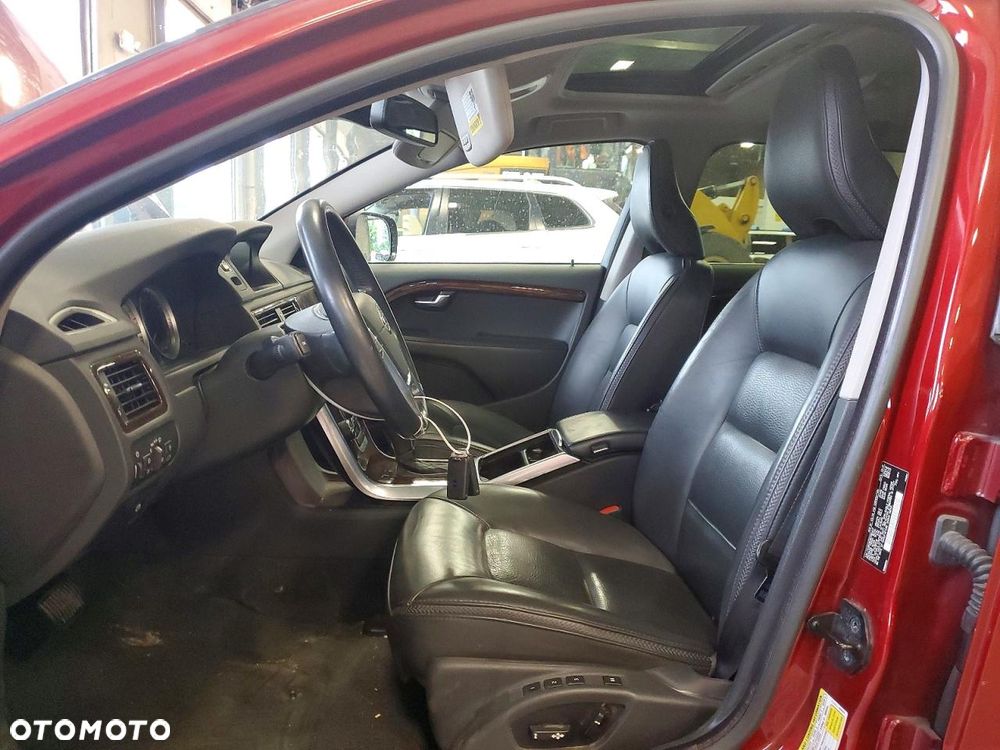 Volvo XC 70 - 8