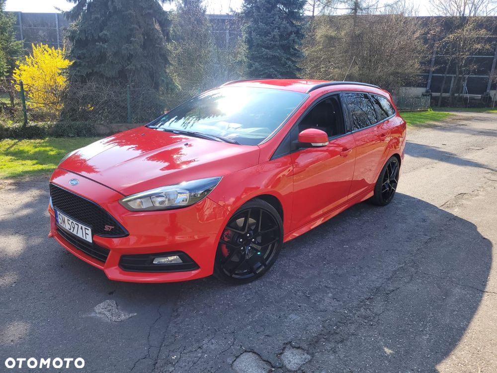 Ford Focus 2.0 EcoBoost ST - 2