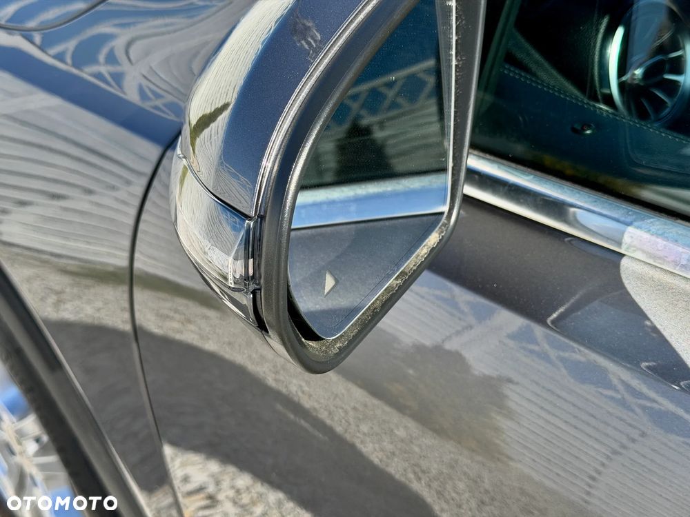 Mercedes-Benz GLB 250 4Matic 8G-DCT - 21