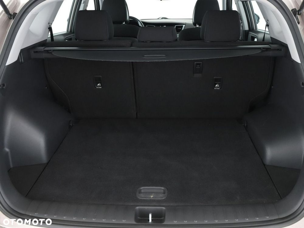 Hyundai Tucson 1.7 CRDI BlueDrive Style 2WD - 21