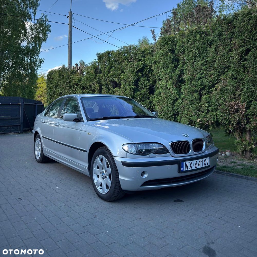 BMW Seria 3 325i - 1