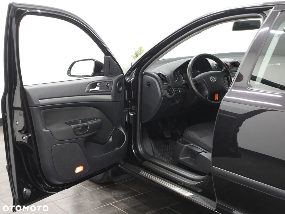 Skoda Octavia 1.8 T FSI Elegance - 17