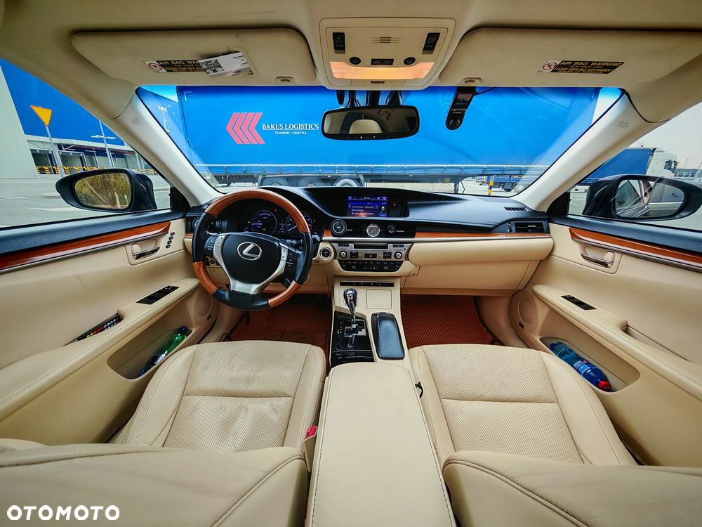 Lexus ES - 18