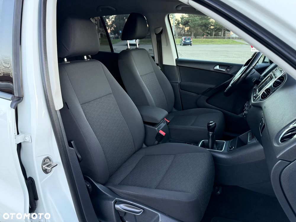 Volkswagen Tiguan 2.0 TDI DPF BlueMotion Technology Exclusive - 11