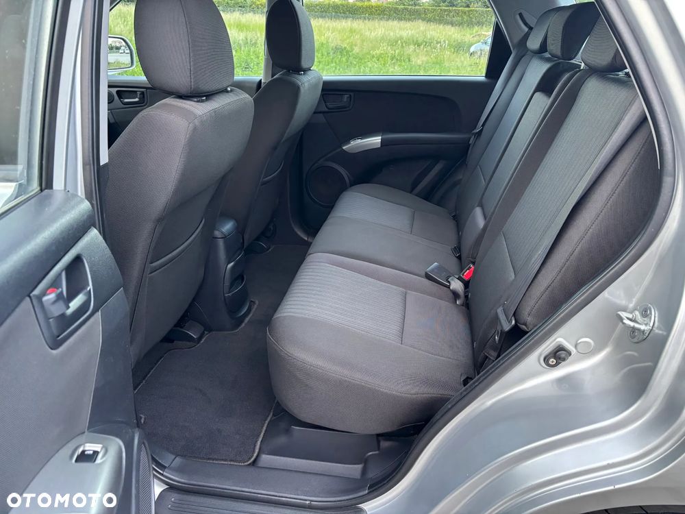 Kia Sportage 2.0 Freedom + - 10