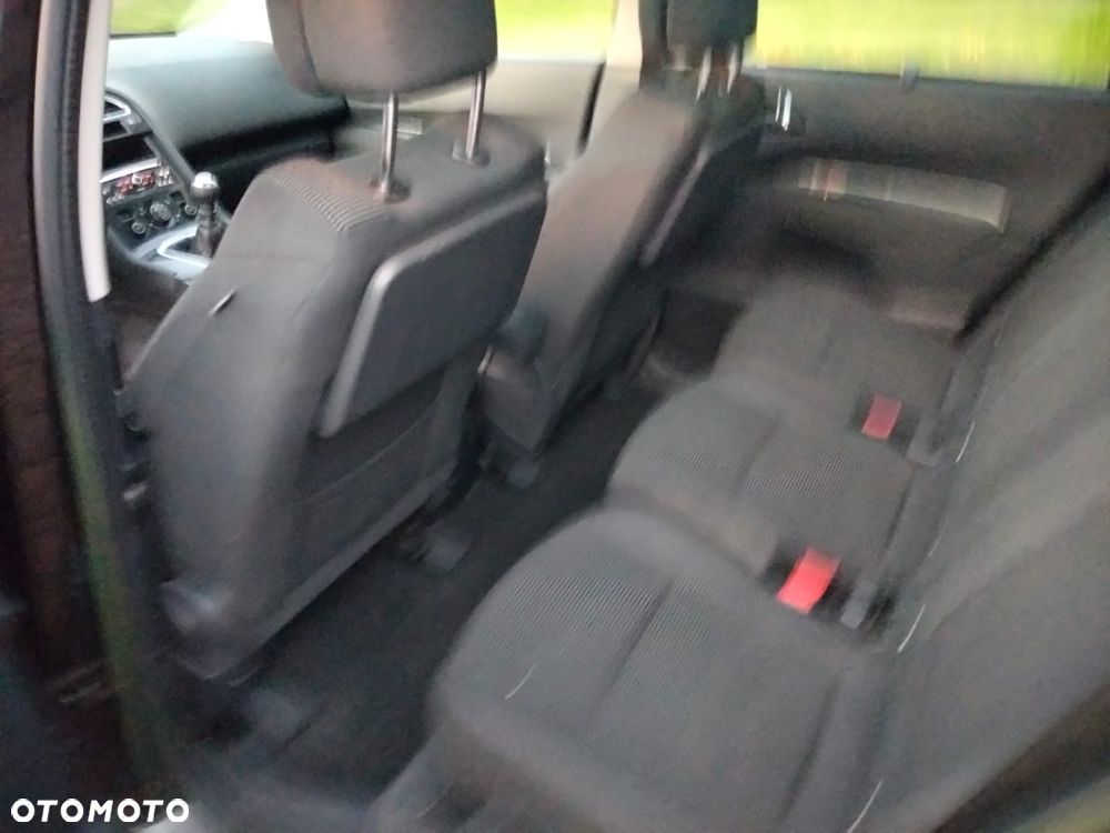 Peugeot 5008 1.6 THP Active - 19