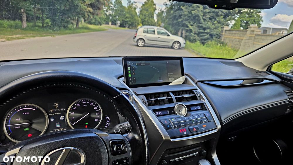 Lexus NX 300h Executive-Line - 9