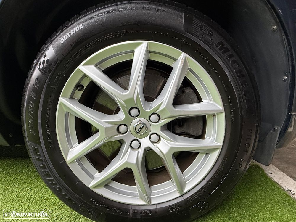 Volvo XC 60 2.0 T8 PHEV Momentum AWD - 11