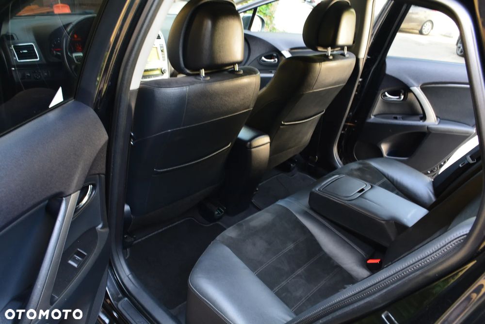 Toyota Avensis Touring Sports 1.8 Business Edition - 7