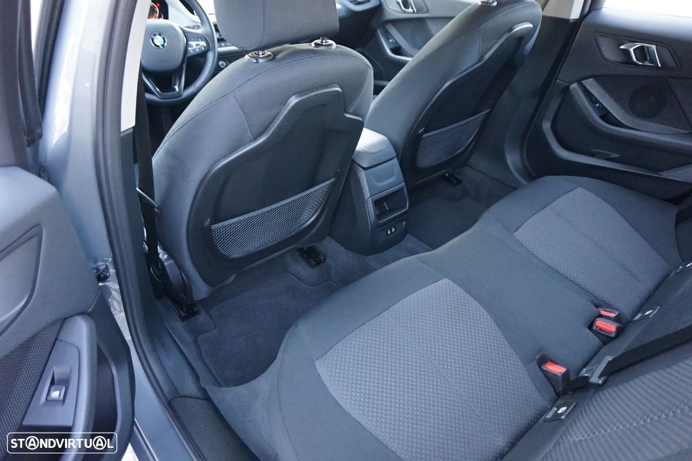 BMW 118 i Advantage - 16