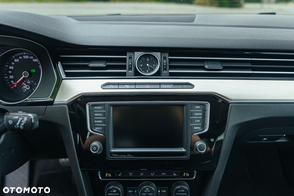 Volkswagen Passat 2.0 TDI BMT Highline DSG - 20