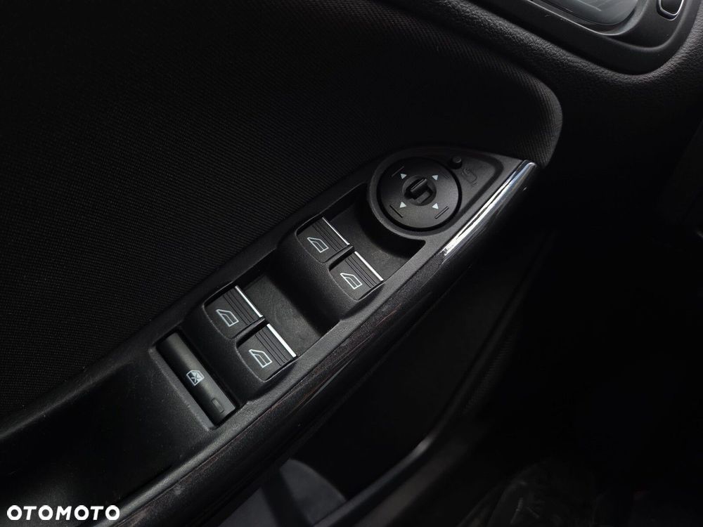 Ford Focus 1.5 EcoBoost Active - 23